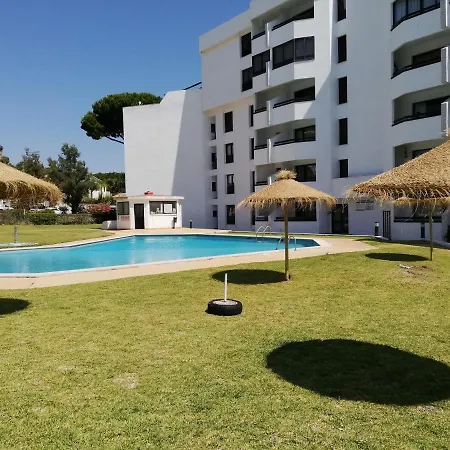 Apartment Vilamoura, Tenis Golfmar, Pool, Wi-fi, Ac *